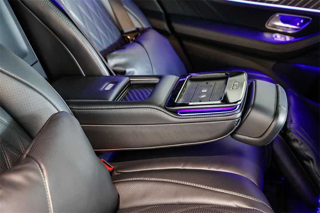 new 2025 Mercedes-Benz Maybach GLS 600 car, priced at $205,680