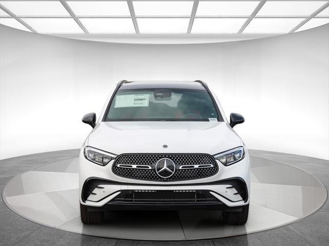 new 2025 Mercedes-Benz GLC 300 car, priced at $59,815