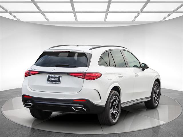 new 2025 Mercedes-Benz GLC 300 car, priced at $59,815