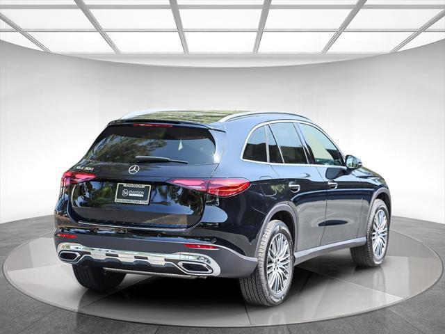 new 2025 Mercedes-Benz GLC 300 car, priced at $52,175