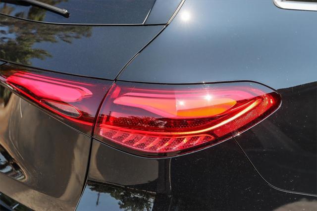 new 2025 Mercedes-Benz GLC 300 car, priced at $52,175