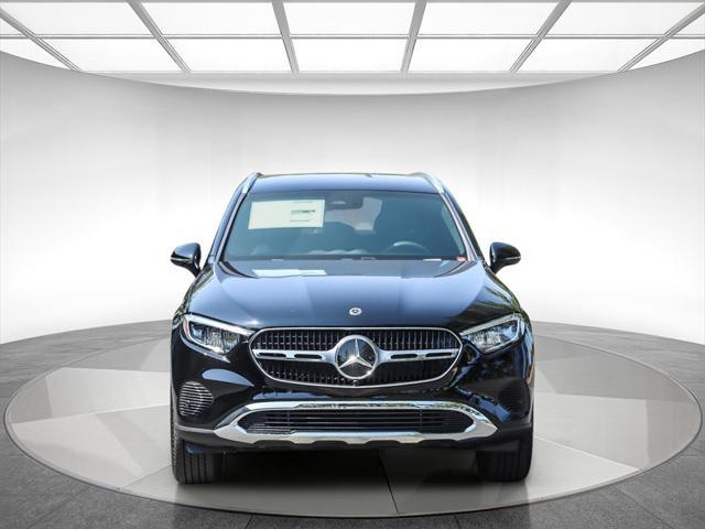 new 2025 Mercedes-Benz GLC 300 car, priced at $52,175
