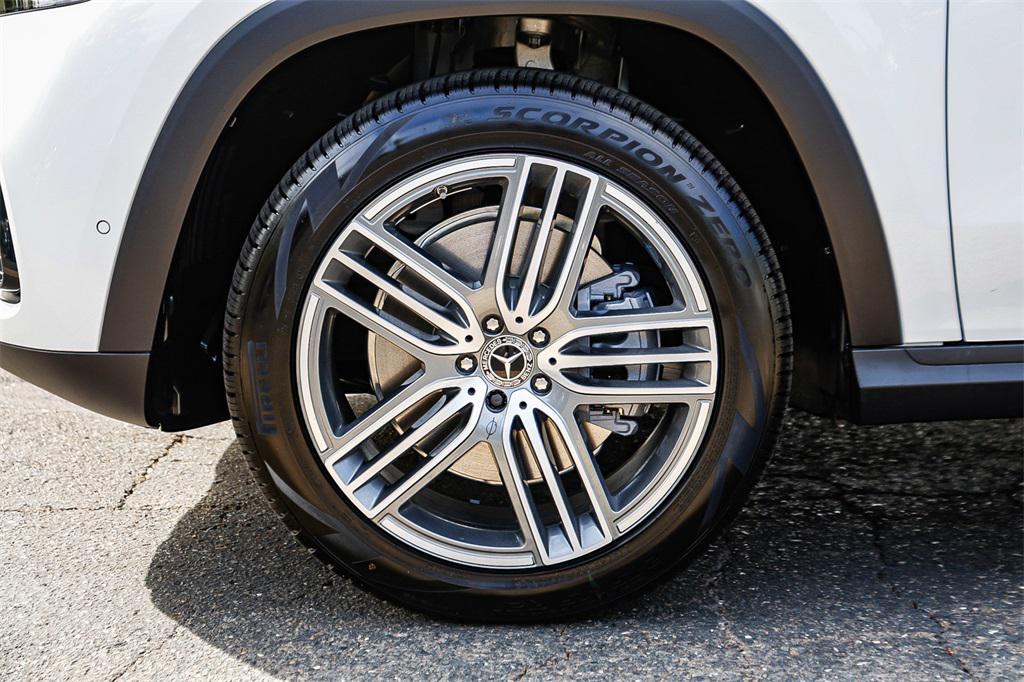 new 2026 Mercedes-Benz GLS 450 car, priced at $93,220