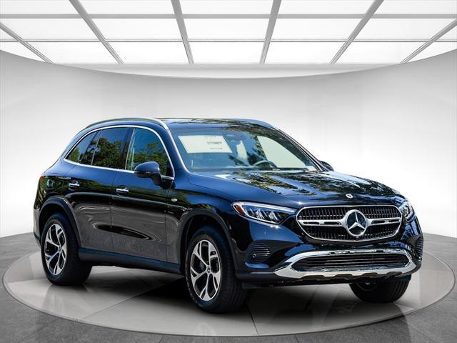 new 2025 Mercedes-Benz GLC 350e car, priced at $61,555