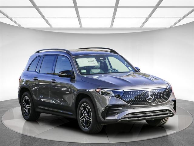 new 2024 Mercedes-Benz EQB 250 car, priced at $62,375