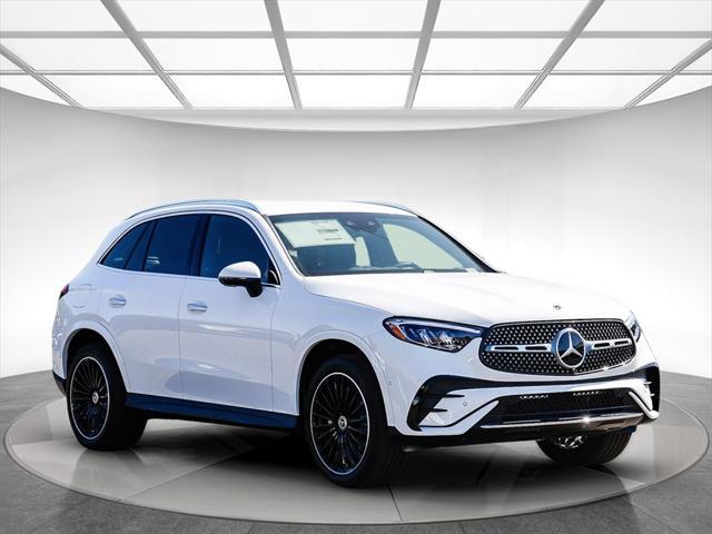 new 2025 Mercedes-Benz GLC 300 car, priced at $63,975