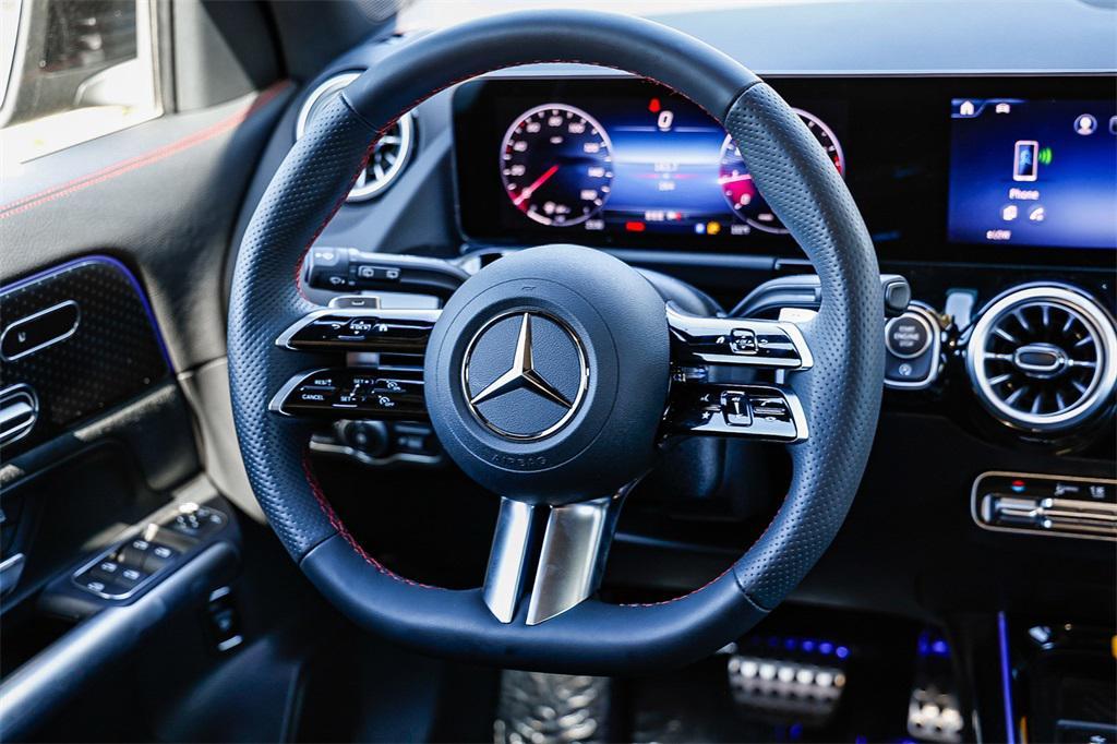 new 2025 Mercedes-Benz GLA 250 car, priced at $51,970