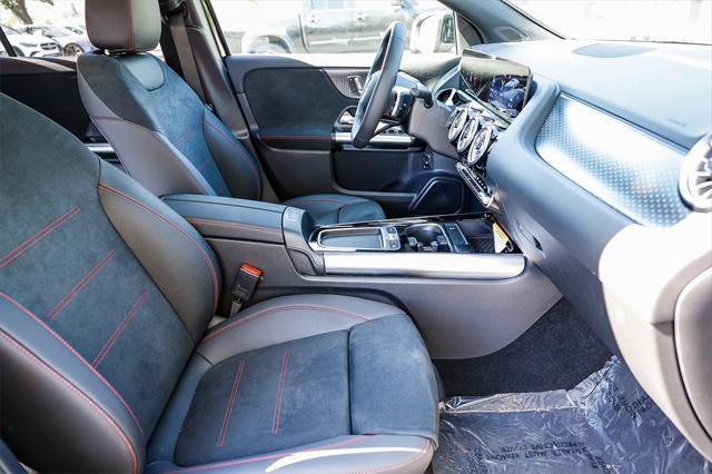 new 2025 Mercedes-Benz GLA 250 car, priced at $52,970
