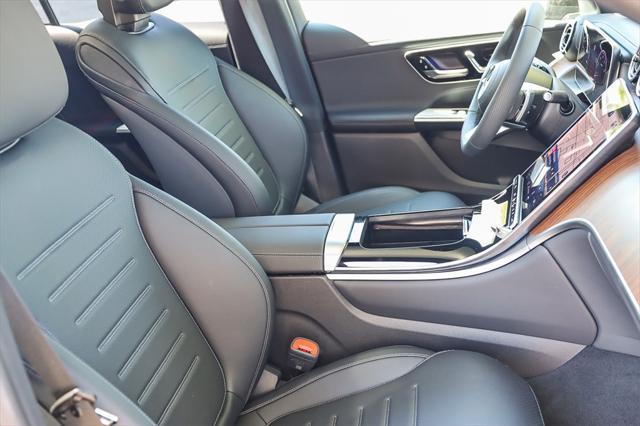 new 2024 Mercedes-Benz GLC 300 car, priced at $59,655