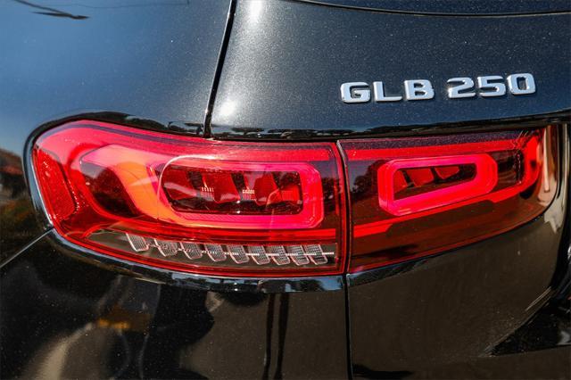 used 2021 Mercedes-Benz GLB 250 car, priced at $26,888