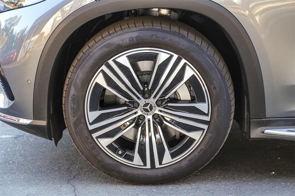new 2023 Mercedes-Benz EQS 450 car, priced at $111,965