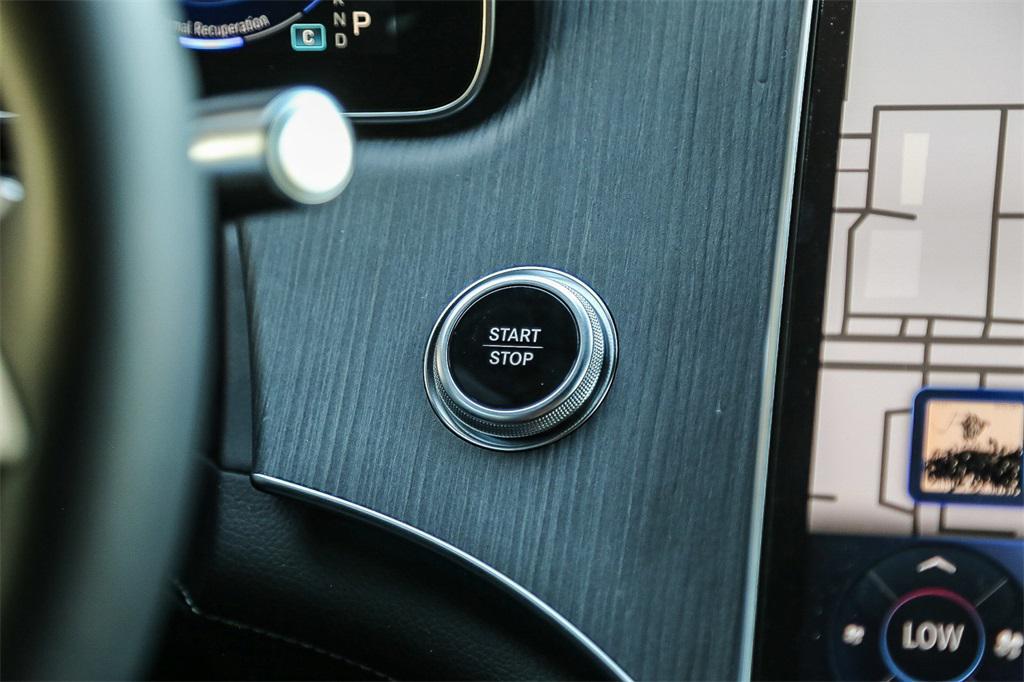 new 2023 Mercedes-Benz EQS 450 car, priced at $111,965