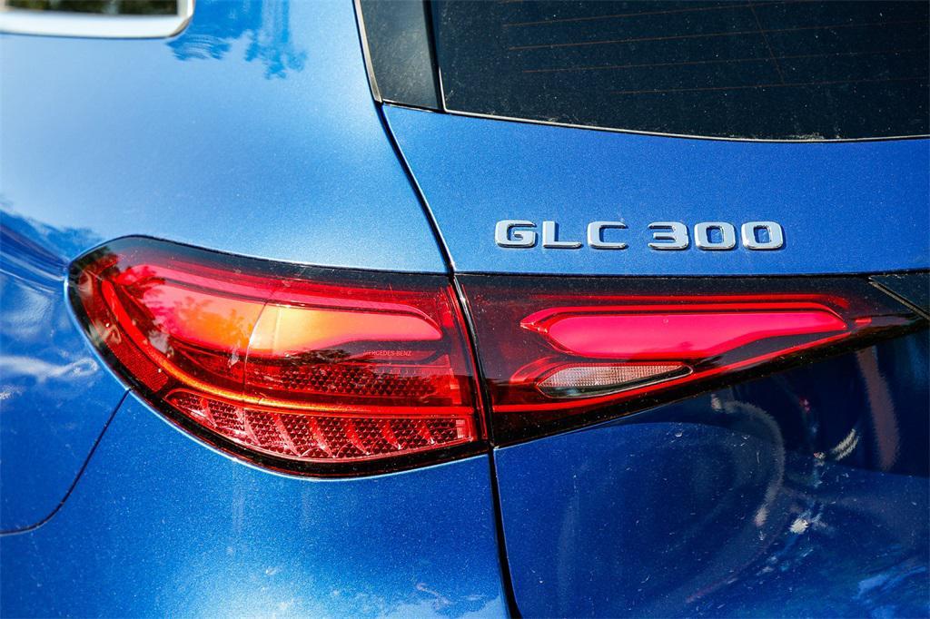 new 2025 Mercedes-Benz GLC 300 car, priced at $57,955