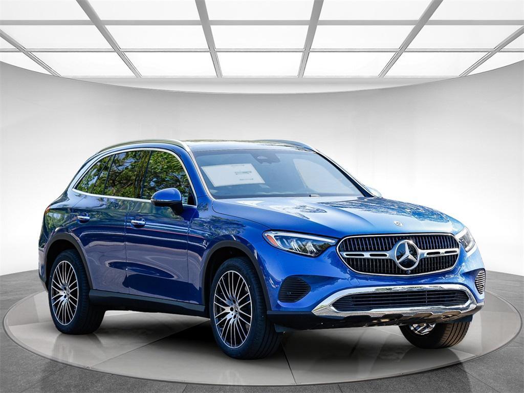 new 2025 Mercedes-Benz GLC 300 car, priced at $57,955