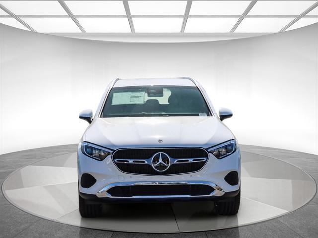 new 2025 Mercedes-Benz GLC 300 car, priced at $53,005
