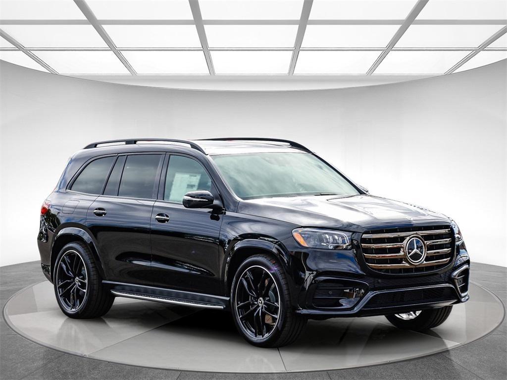 new 2026 Mercedes-Benz GLS 580 car, priced at $126,555