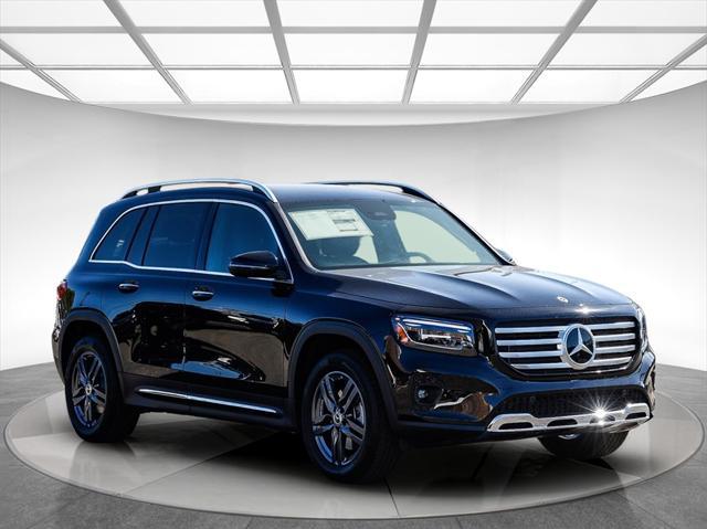 new 2025 Mercedes-Benz GLB 250 car, priced at $47,305