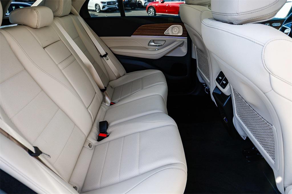 new 2026 Mercedes-Benz GLE 450 car, priced at $78,750