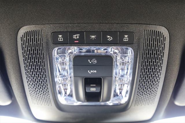 new 2024 Mercedes-Benz GLB 250 car, priced at $55,140
