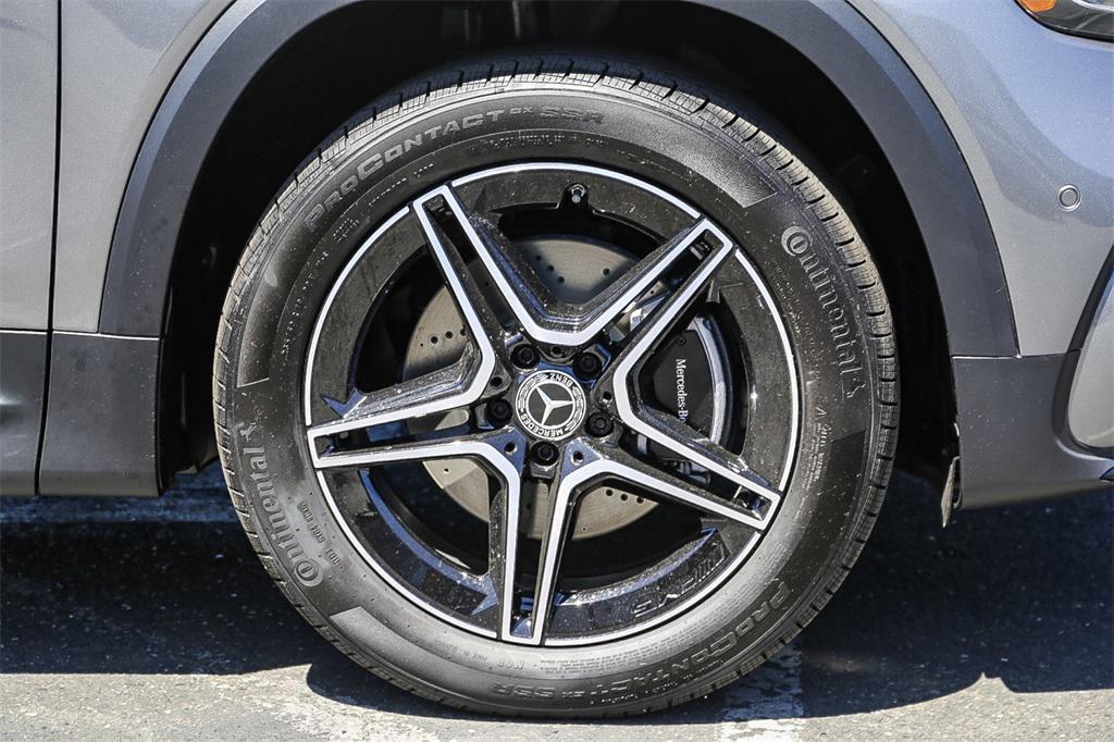 new 2024 Mercedes-Benz GLB 250 car, priced at $55,140