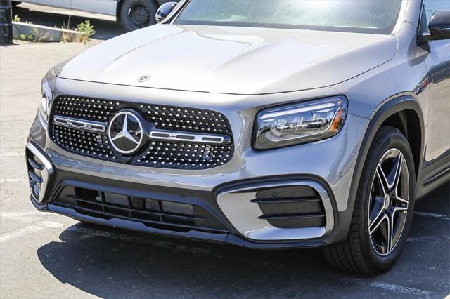 new 2024 Mercedes-Benz GLB 250 car, priced at $55,140