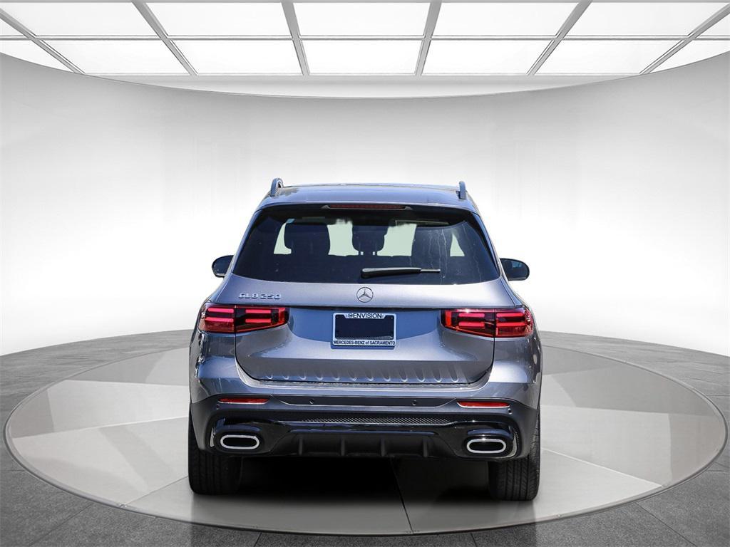 new 2024 Mercedes-Benz GLB 250 car, priced at $55,140