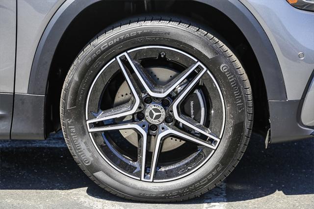 new 2024 Mercedes-Benz GLB 250 car, priced at $55,140
