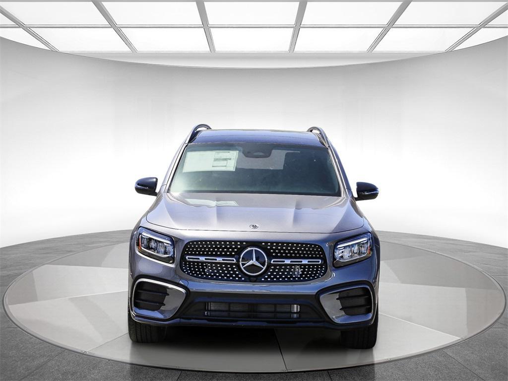 new 2024 Mercedes-Benz GLB 250 car, priced at $55,140