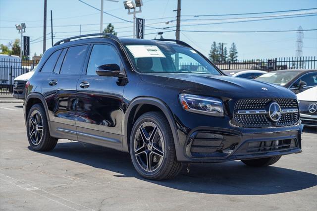 new 2024 Mercedes-Benz GLB 250 car, priced at $54,325