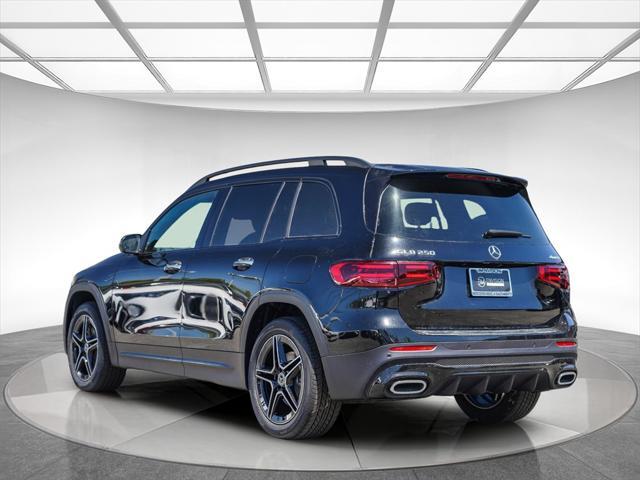new 2024 Mercedes-Benz GLB 250 car, priced at $54,325