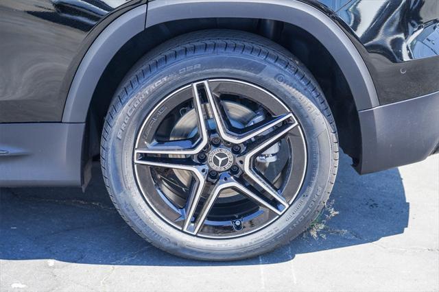 new 2024 Mercedes-Benz GLB 250 car, priced at $54,325