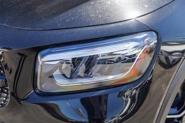 new 2024 Mercedes-Benz GLB 250 car, priced at $54,325