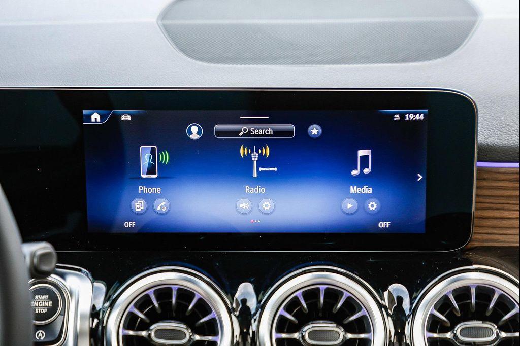 new 2026 Mercedes-Benz GLB 250 car, priced at $53,765