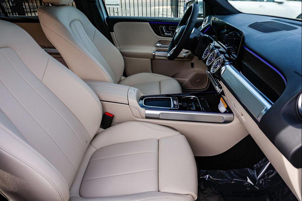 new 2026 Mercedes-Benz GLB 250 car, priced at $53,765