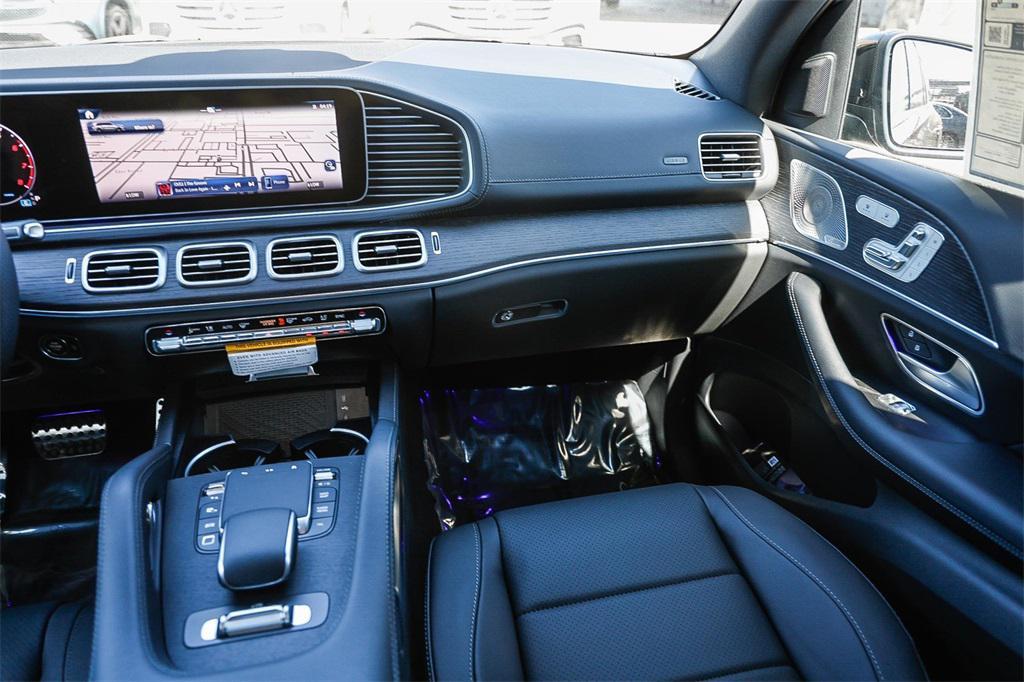 new 2025 Mercedes-Benz GLS 450 car, priced at $100,305