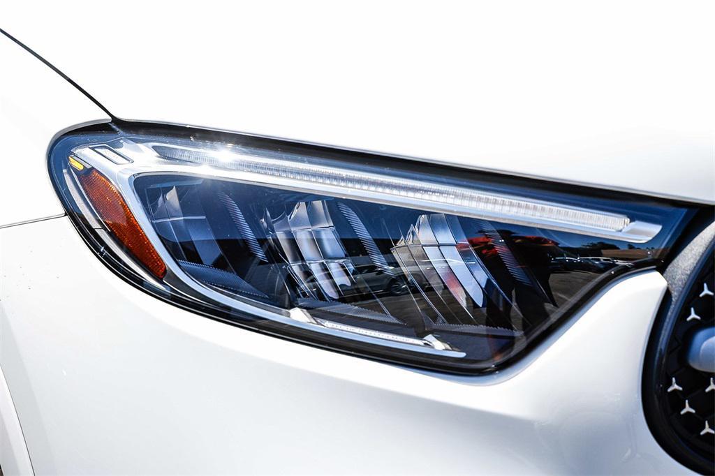 new 2025 Mercedes-Benz GLC 300 car, priced at $62,105