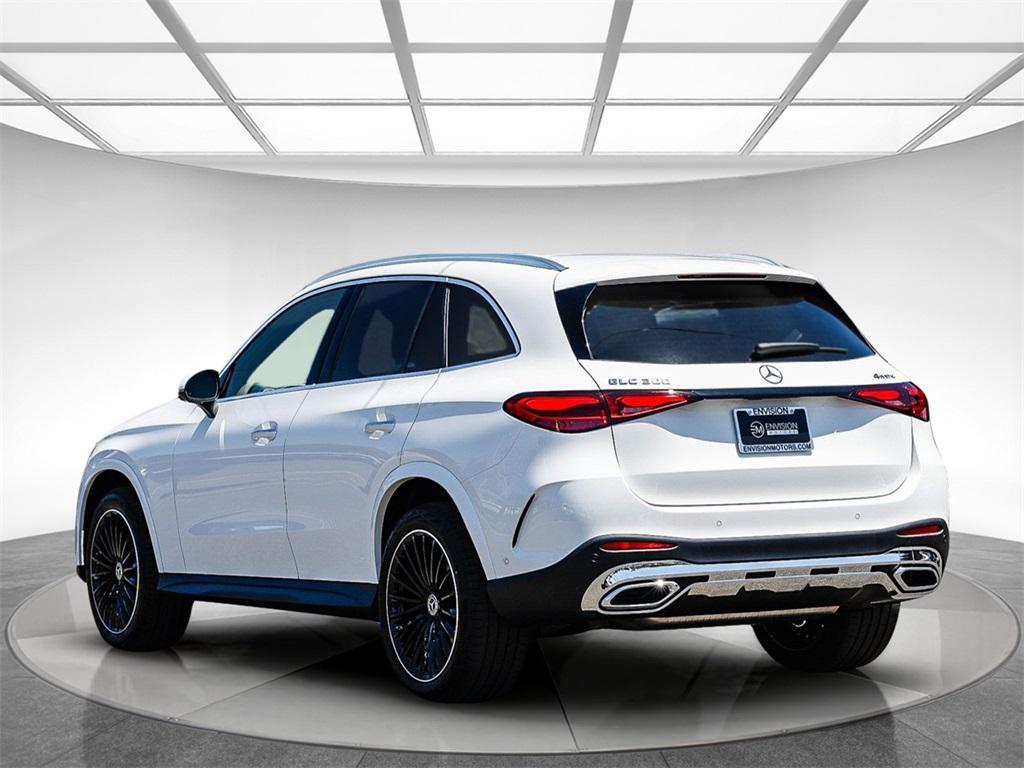 new 2025 Mercedes-Benz GLC 300 car, priced at $62,105