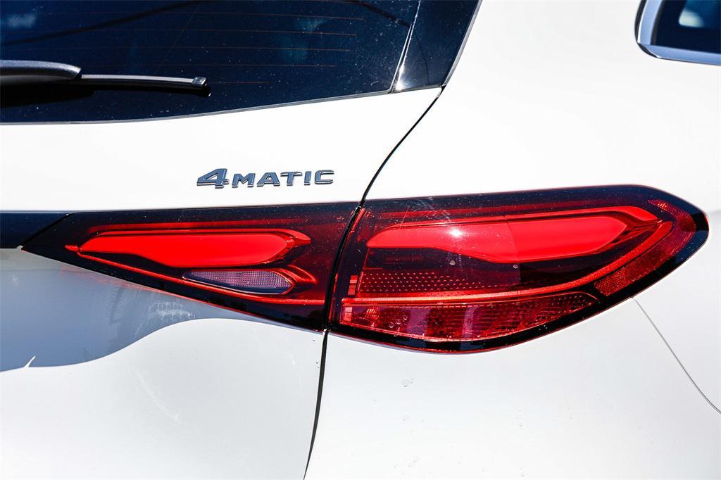 new 2025 Mercedes-Benz GLC 300 car, priced at $62,105