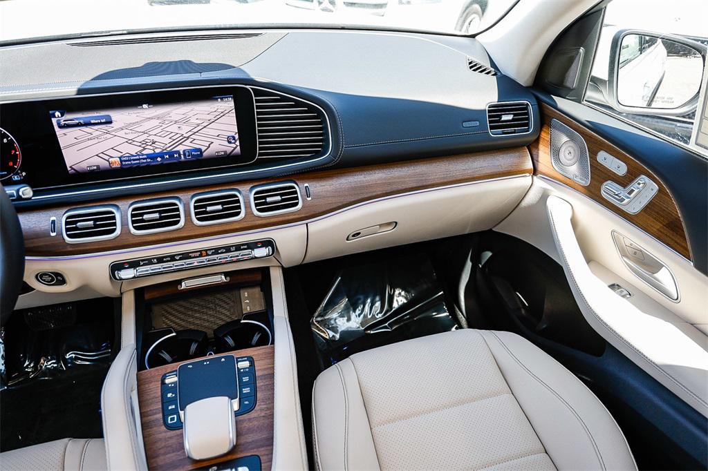 new 2025 Mercedes-Benz GLS 450 car, priced at $91,580