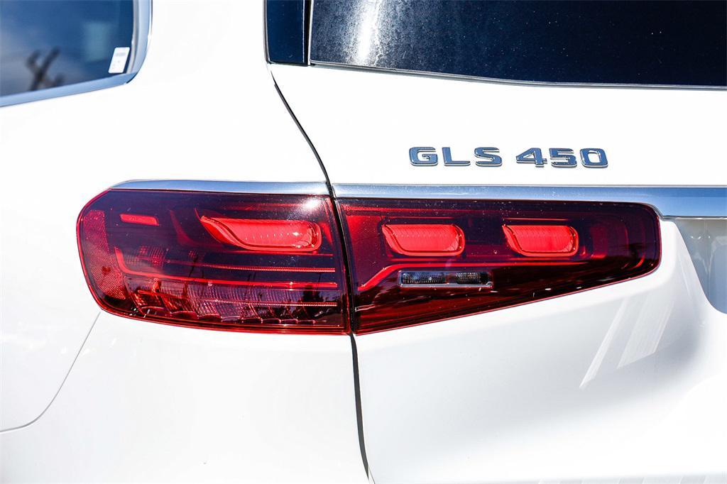 new 2025 Mercedes-Benz GLS 450 car, priced at $91,580