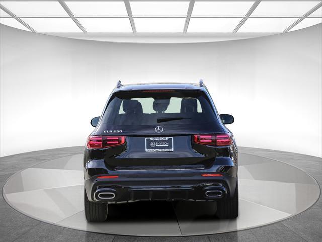 new 2024 Mercedes-Benz GLB 250 car, priced at $52,815