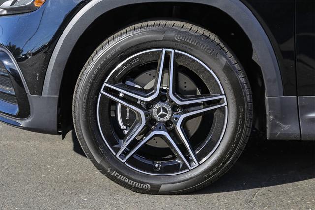 new 2024 Mercedes-Benz GLB 250 car, priced at $52,815