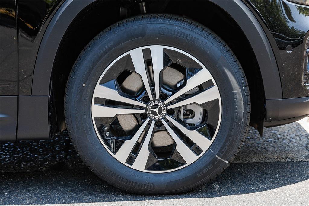 new 2025 Mercedes-Benz GLB 250 car, priced at $47,145