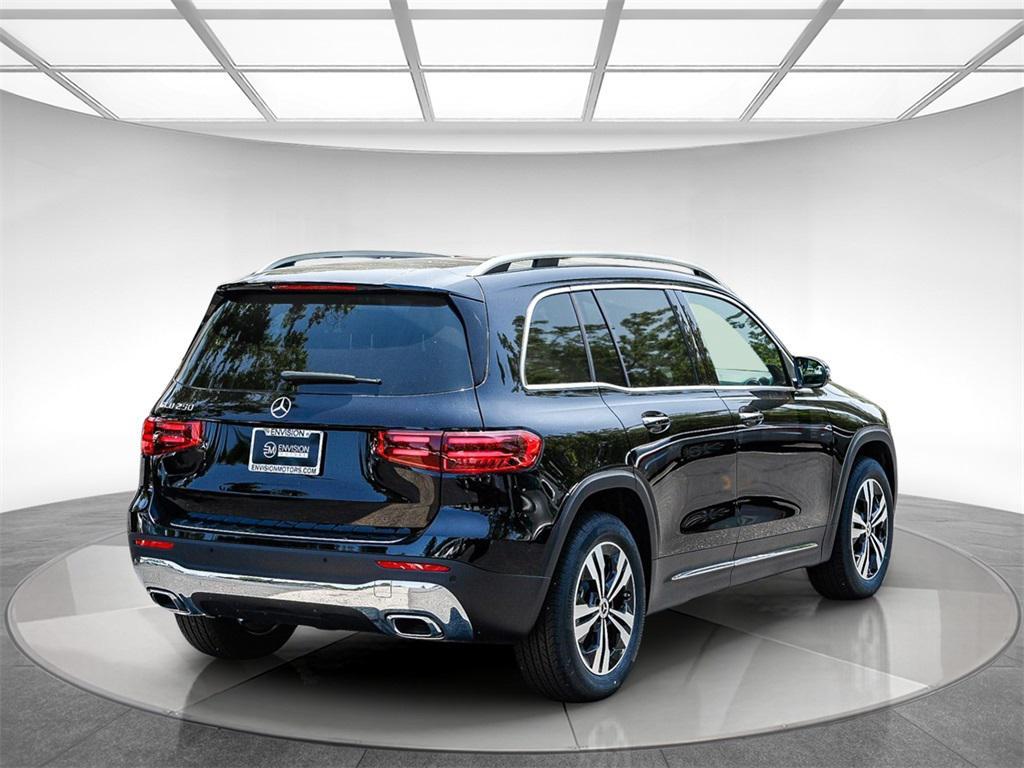 new 2025 Mercedes-Benz GLB 250 car, priced at $47,145
