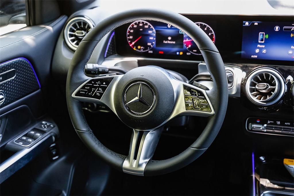 new 2025 Mercedes-Benz GLB 250 car, priced at $47,145