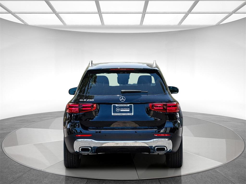 new 2025 Mercedes-Benz GLB 250 car, priced at $47,145