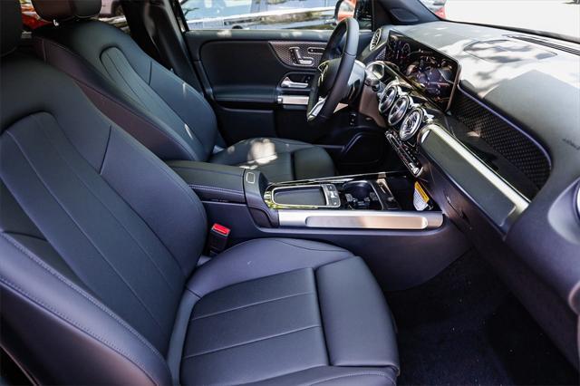 new 2025 Mercedes-Benz GLB 250 car, priced at $47,145