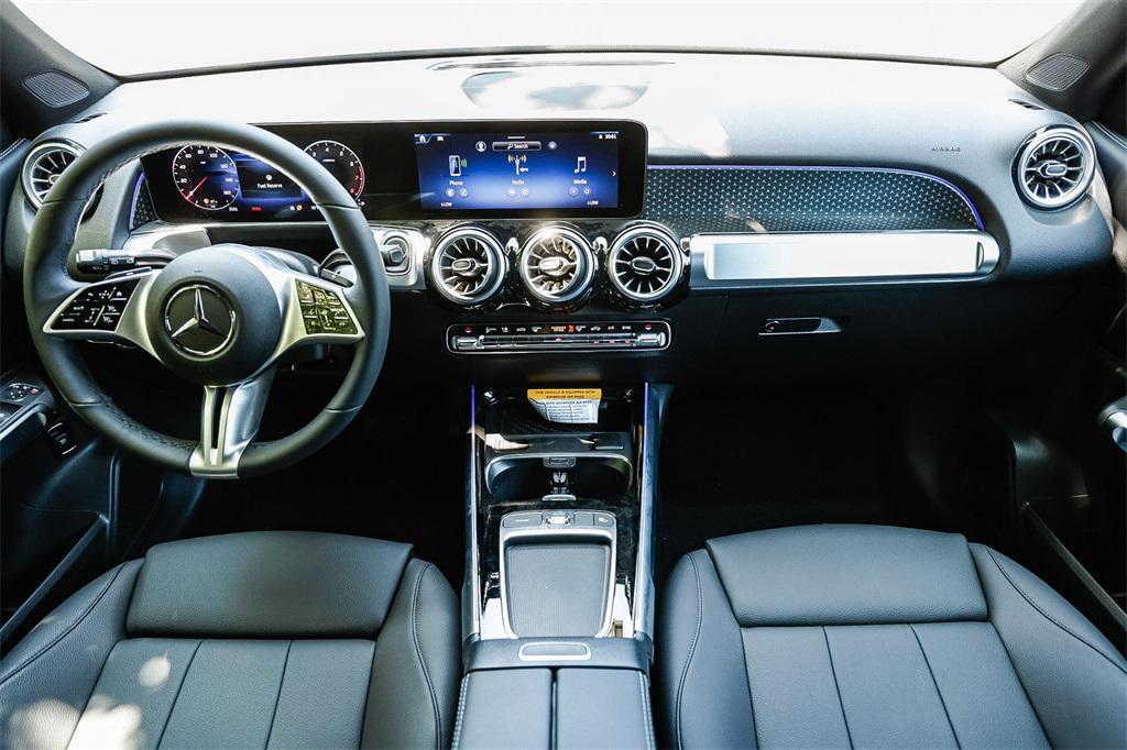 new 2025 Mercedes-Benz GLB 250 car, priced at $47,145
