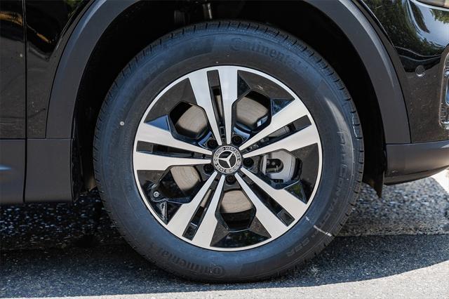 new 2025 Mercedes-Benz GLB 250 car, priced at $47,145