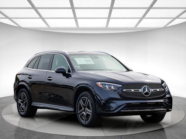 new 2025 Mercedes-Benz GLC 300 car, priced at $60,585
